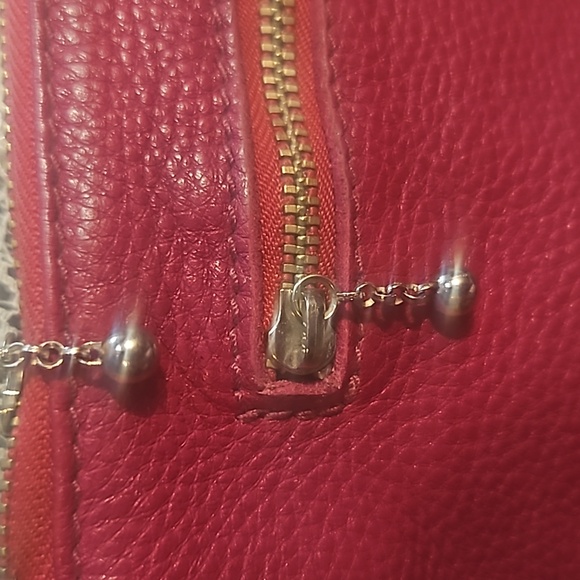 Roots Leather Rasberry Crossbody/Clutch Bag - Picture 4 of 9